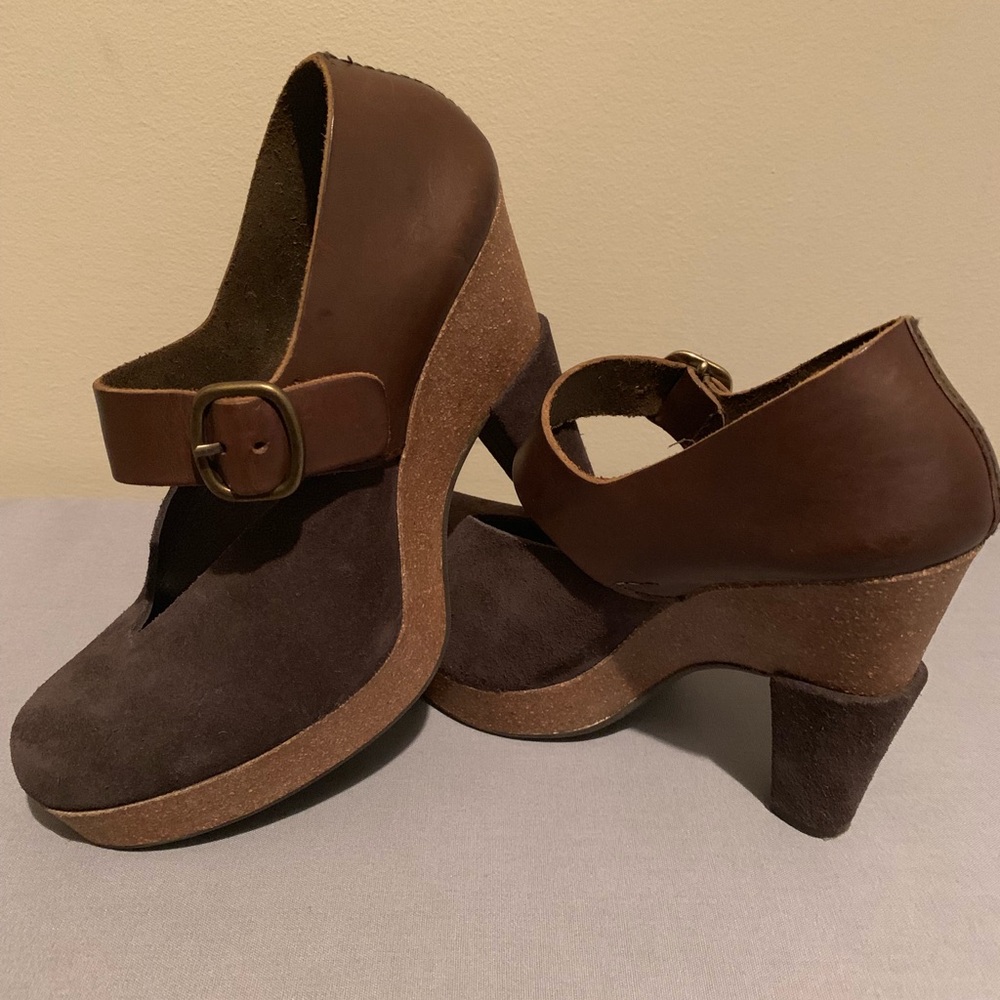 Pedro Garcia Tan Brown Heels with Chunky Wedge